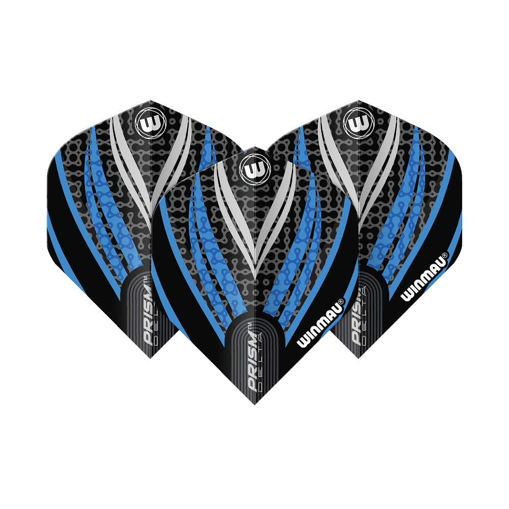 Das Bild zeigt drei Dart-Flights des Modells "Winmau Prism Delta" in Schwarz, Weiß und Blau. Die Flights haben ein modernes, gemustertes Design mit den Markenaufschriften "Winmau" und "Prism Delta".