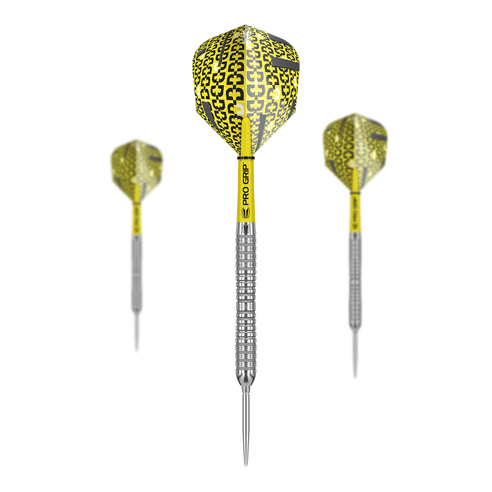Target Bolide 04 freccette in acciaio Swiss Point Das Bild zeigt drei Steeldarts des Modells "Target Bolide 04 Swiss Point" mit gelb-schwarzen Flights. Die Darts haben einen silbernen, geriffelten Schaft und gelbe "Pro Grip" Stiele.