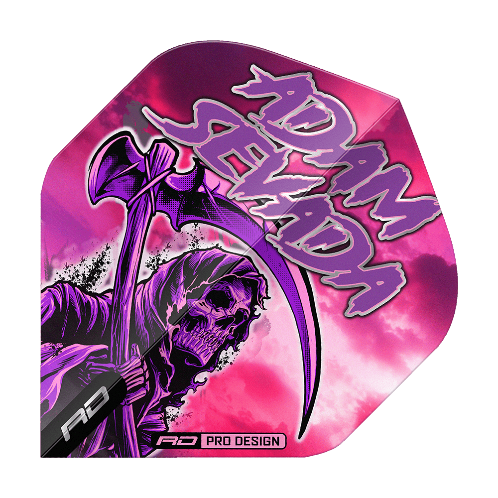 Voli standard Red Dragon Hardcore Adam Sevada Premium No2 Das Bild zeigt das Produkt "Red Dragon Hardcore Adam Sevada Premium No2 Standard Flights". Auf dem Flight ist ein düsteres Sensenmann-Motiv vor einem pink-violetten Hintergrund mit dem Schriftzug "Adam Sevada" zu sehen.