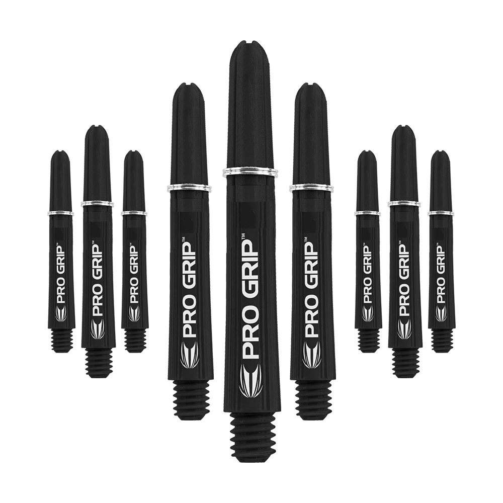 Target Pro Grip Shafts - 3 set - Nero Das Bild zeigt neun schwarze Pro Grip Shafts für Dartpfeile in drei unterschiedlichen Längen. Die Shafts sind mit dem weißen Schriftzug "PRO GRIP" und einem Blatt-Symbol bedruckt.