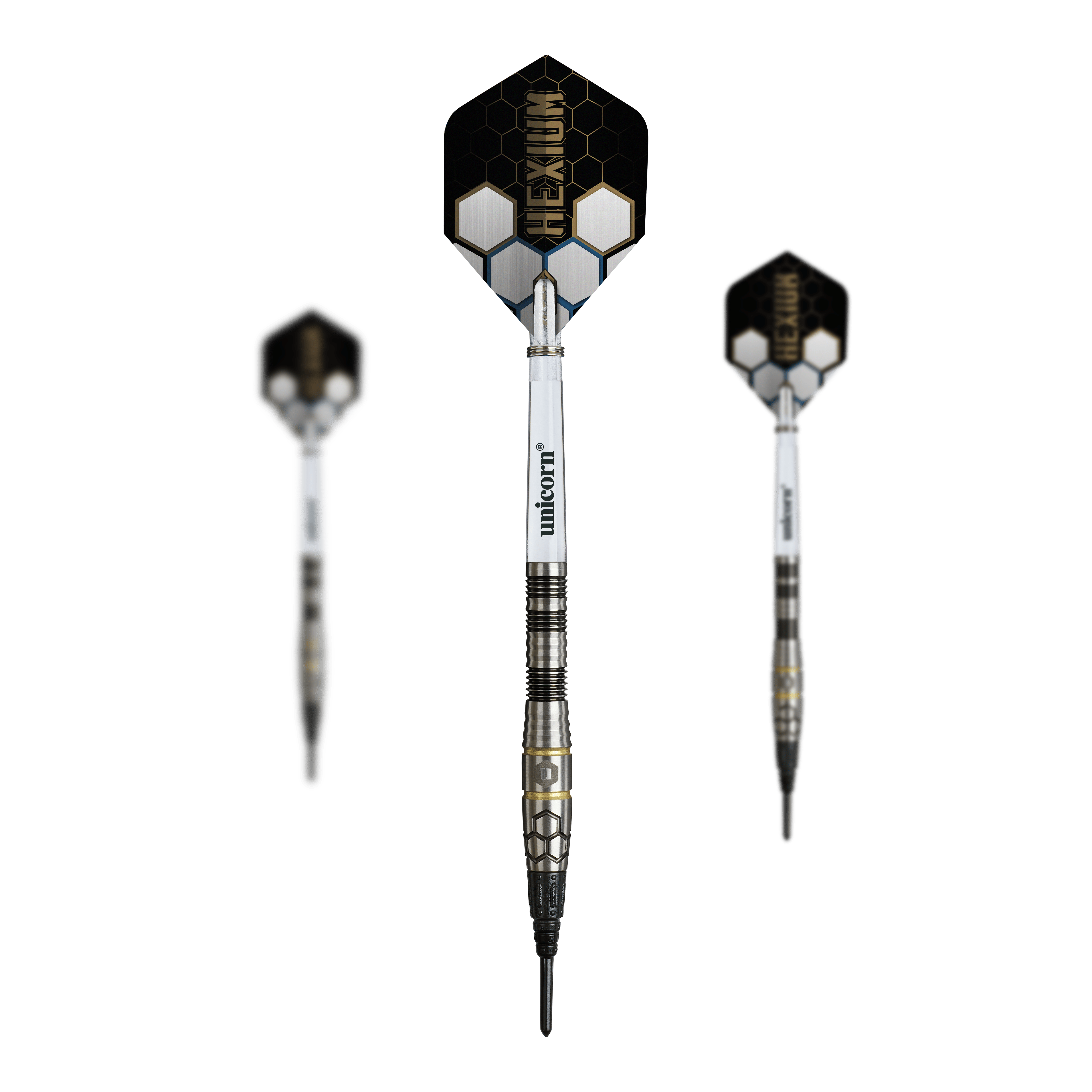 Freccette morbide Unicorn Hexium Style 01 nere e oro - 22 g Dieses Set zeigt die Unicorn Hexium Style 01 Black & Gold Softdarts - 22g als Set. Perfekt für Spieler, die ein passendes, abgestimmtes Dart-Set suchen.