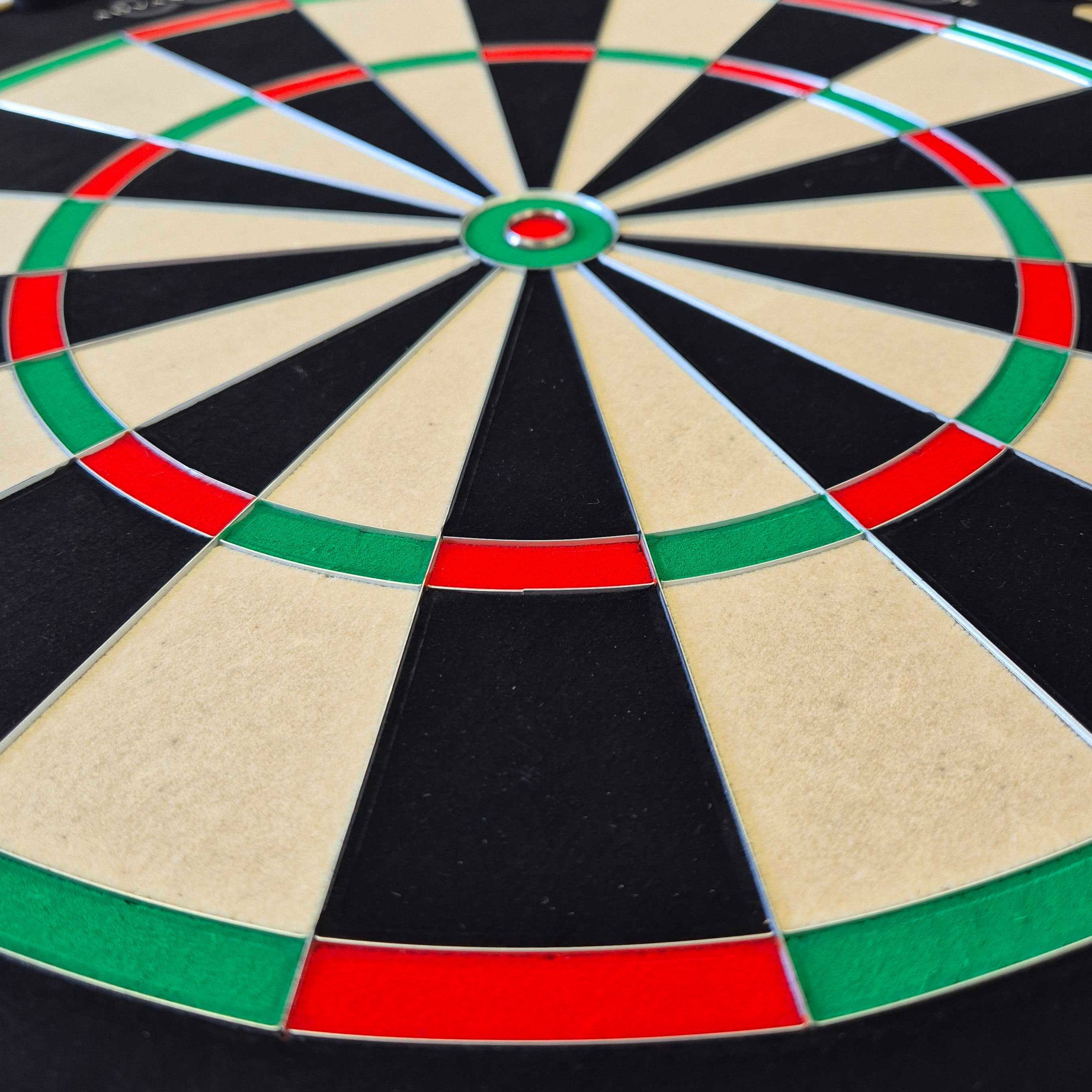 Bersaglio per freccette in acciaio Bulls NL Advantage 8 Abgebildet ist das Bulls NL Advantage 8 Steeldartboard. Das Dartboard bietet professionelle Qualität für das Dartspiel.