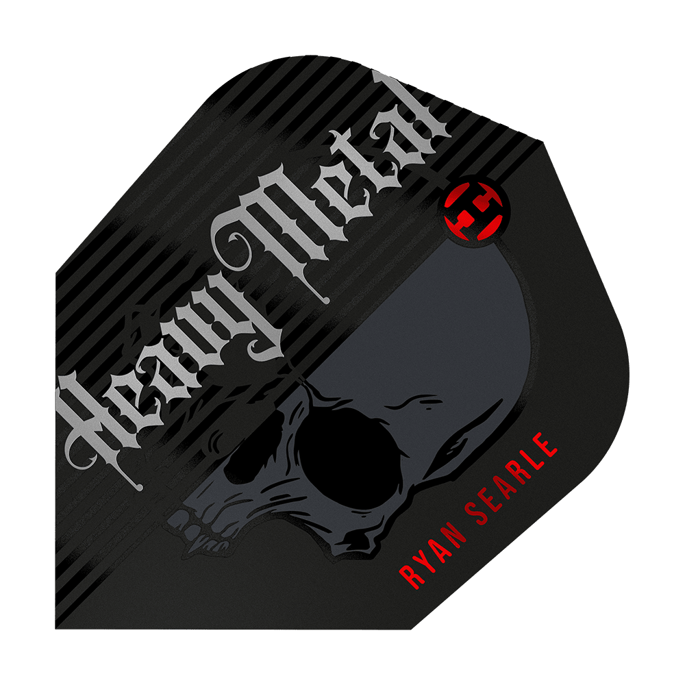 Serie Heavy Metal 2 di Ryan Searle di Harrow Das Bild zeigt ein Dart-Flight mit dem Aufdruck "Heavy Metal" und einem Totenkopf-Design. Unten rechts steht in roten Buchstaben der Name "Ryan Searle".