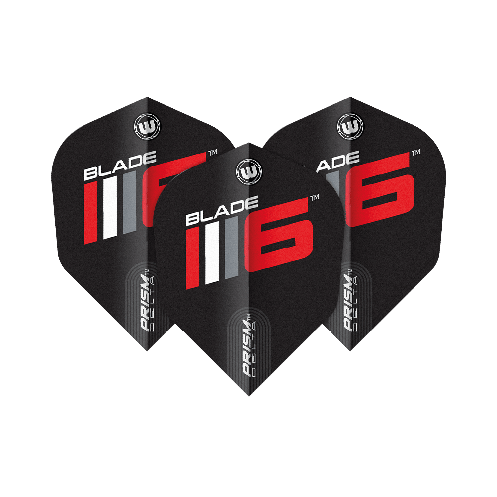 Voli Winmau Prism Delta Blade 6 No6 Das Bild zeigt drei schwarze Dart-Flights mit der Aufschrift „BLADE 6“ in Rot und Weiß. Unten auf den Flights steht „PRISM DELTA“.