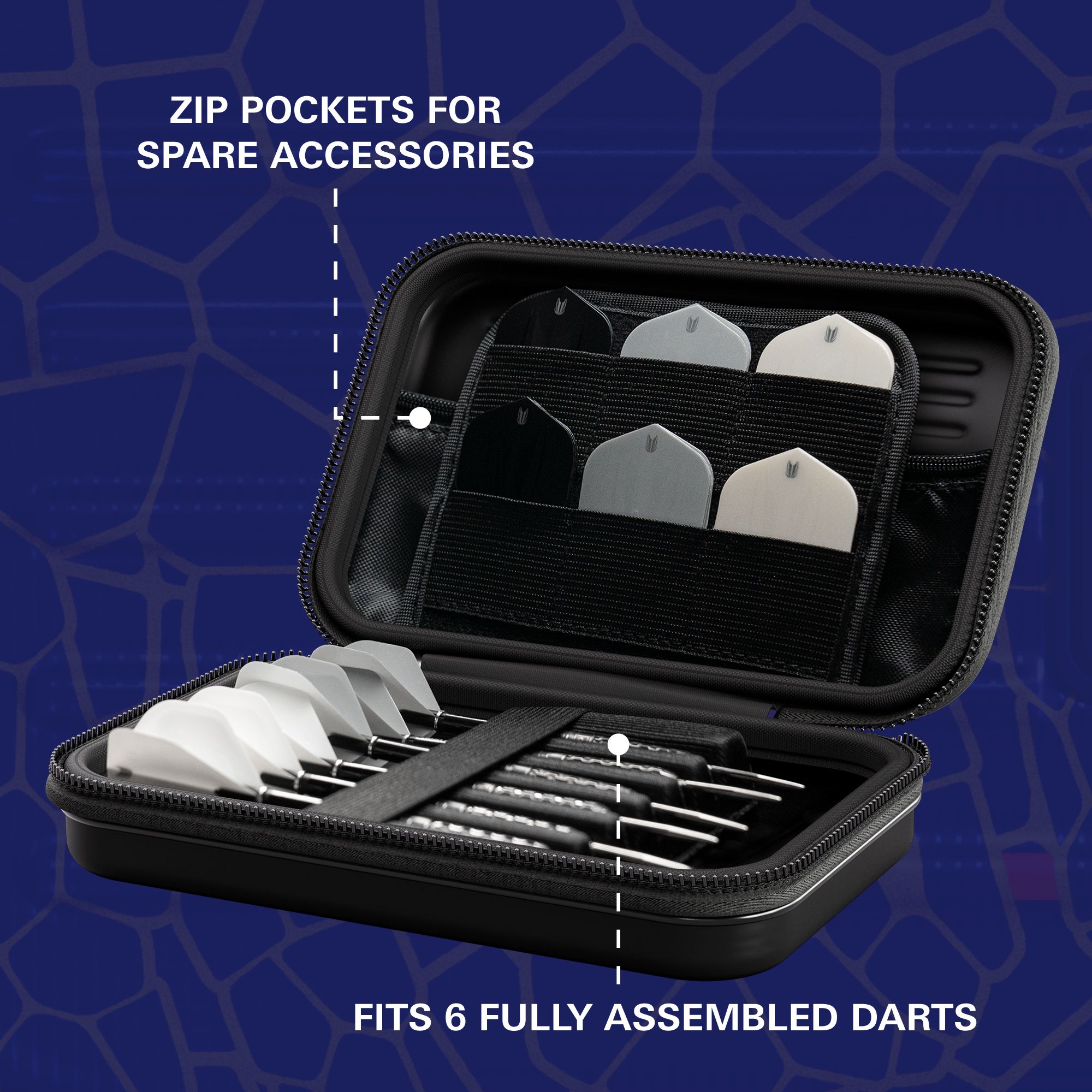 Custodia per freccette Target Takoma Josh Rock XL Das Bild zeigt das Produkt "Target Takoma Josh Rock XL Dartcase". Es bietet Platz für sechs vollständig montierte Darts und hat Reißverschlusstaschen für Ersatz-Zubehör.