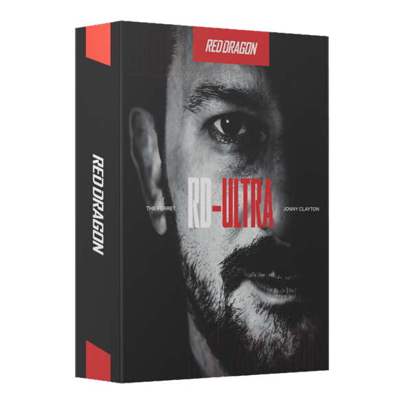 Freccette morbide Red Dragon Jonny Clayton RD-ULTRA - 18 g Hier sieht man die Red Dragon Jonny Clayton RD-ULTRA Softdarts mit einem Gewicht von 18g. Die Softdarts haben schwarze, graue und rote Akzente sowie auffällige Flights.