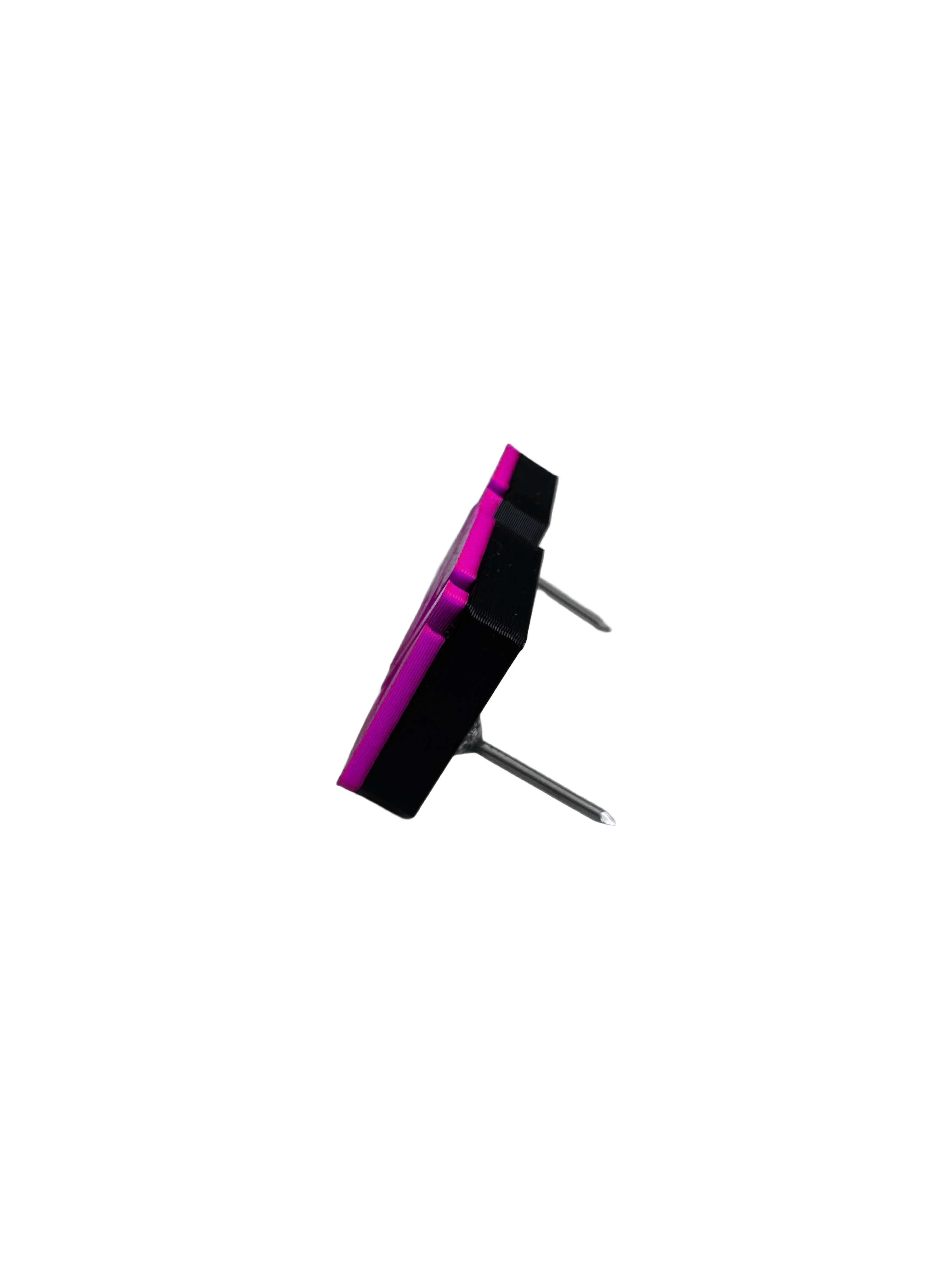 Anelli numerici per freccette McDart / Anello numerico Cyber Das Bild zeigt die Rückseite des Cyber Lila Produkts. Die Rückansicht hebt die lila Farbe hervor.