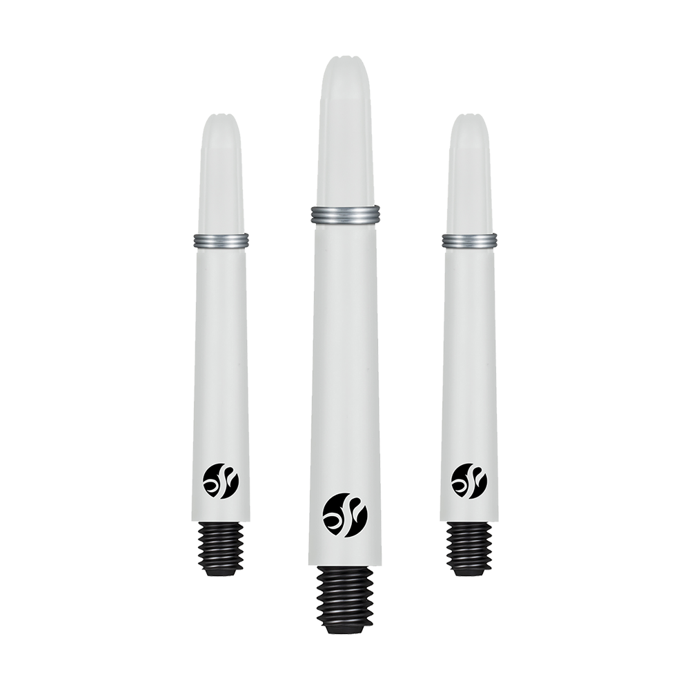 Shot Koi Carbon Shafts - Bianco Auf dem Bild sind drei weiße Dartschäfte mit schwarzem Gewinde zu sehen. Sie haben ein silbernes Ringdetail und ein schwarzes Logo auf jedem Schaft.