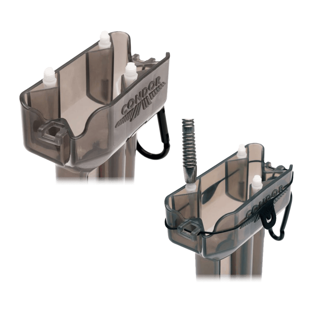 Custodia per freccette Condor DUAL Das Bild zeigt den Condor DUAL Dartcase in transparenter Ausführung. Die Darttasche bietet Platz zur sicheren Aufbewahrung von Dartpfeilen und Zubehör.