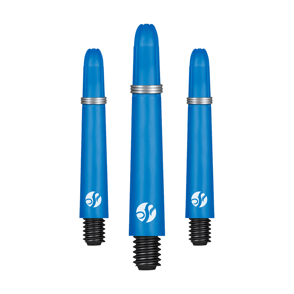 Aste Shot Koi Carbon - Blu Auf dem Bild sind drei blaue Dartschäfte in unterschiedlicher Länge zu sehen. Sie bestehen aus Carbon und haben schwarze Gewinde sowie silberne Ringe.