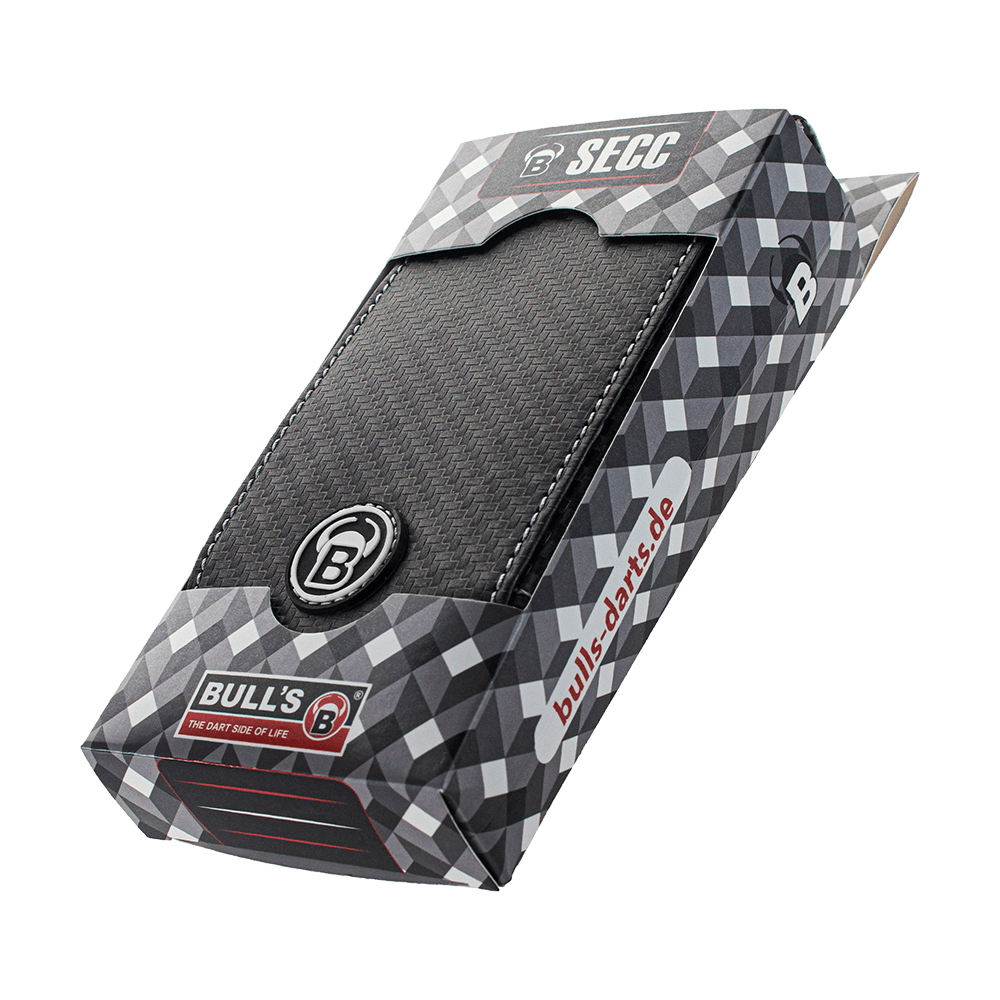 66345_Bulls_SECC_Dartcase_Grey_4 Das Bild zeigt das Produkt "Bulls SECC Dartcase" in seiner Verpackung. Die Verpackung ist modern gestaltet und hebt das Dartcase stilvoll hervor.
