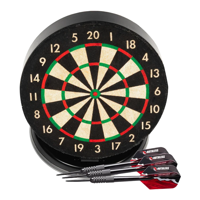 Set di freccette da tavolo Ruthless Mini Das Bild zeigt das Produkt "Ruthless Mini Desktop Dartboard Set" mit einer kleinen Dartscheibe. Vor der Scheibe liegen drei schwarze Dartpfeile mit roten Flights.