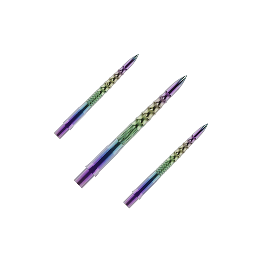Punte per freccette Mission Caliburn EVO - Ripple - Corallo Auf dem Bild sind drei bunte Steeldartspitzen zu sehen. Sie haben ein metallisch glänzendes, geripptes Design in verschiedenen Farben.