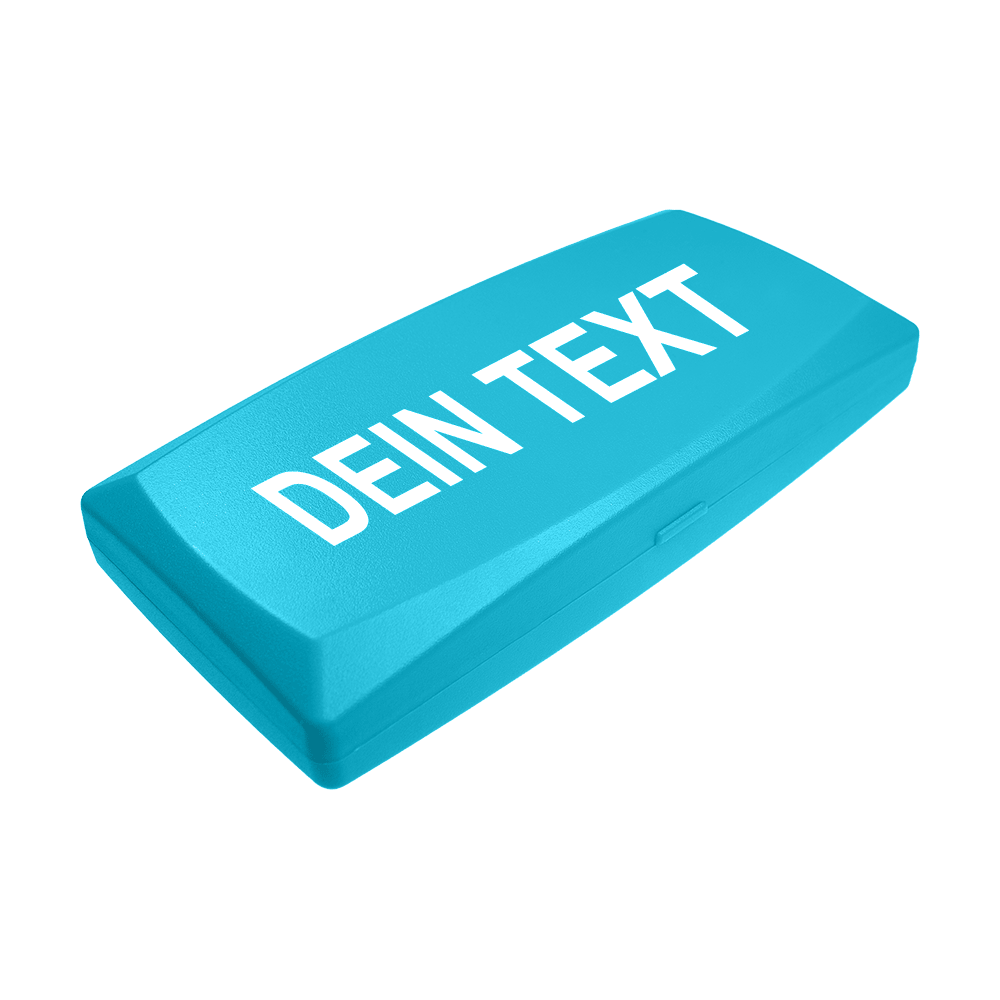 Scatola in ABS con stampa personalizzata Die Abbildung zeigt eine himmelblaue Kunststoffbox mit abgerundeten Kanten. Auf dem Deckel steht in weißen Großbuchstaben der Text "DEIN TEXT".