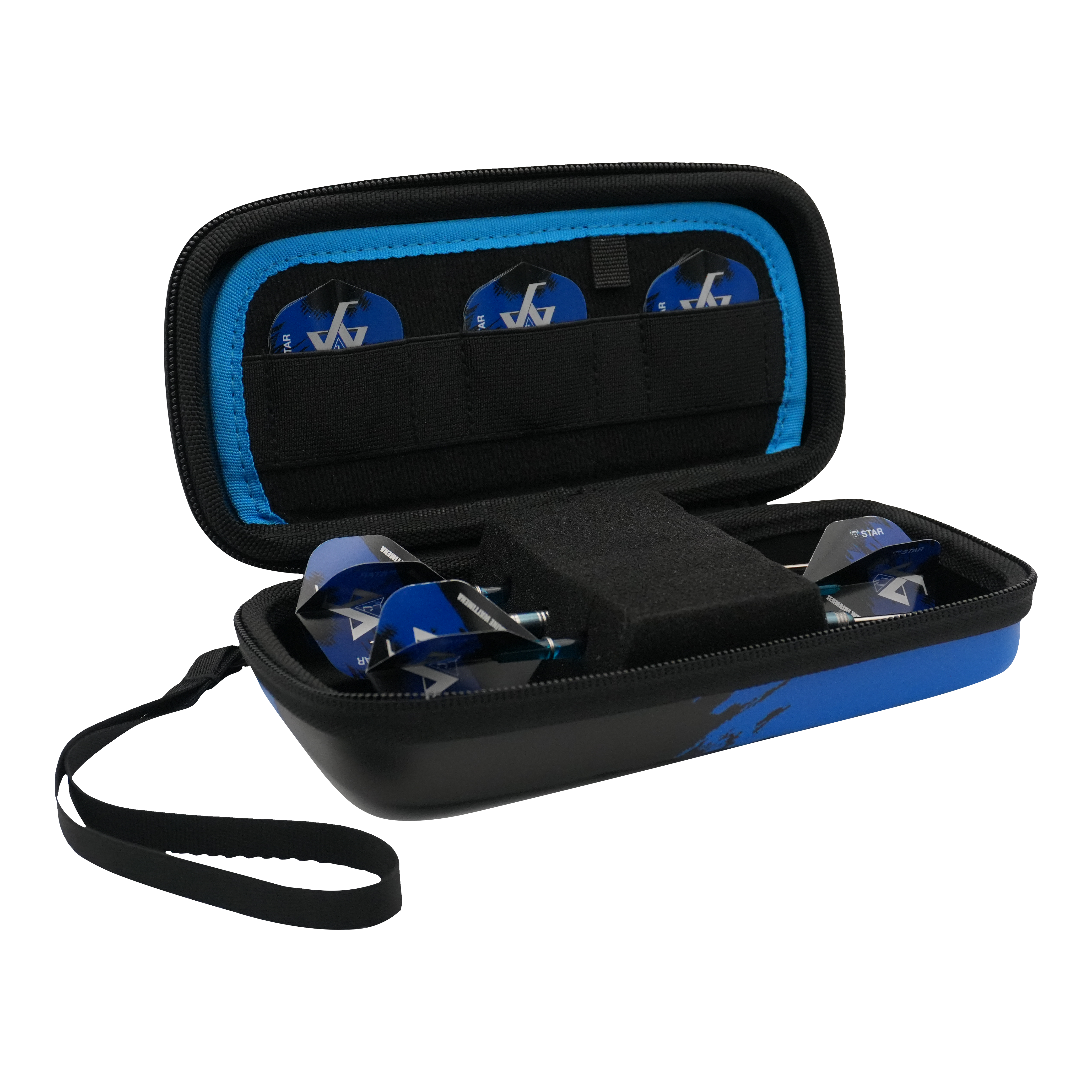 Custodia per freccette Bulls Orbis S Jermaine Wattimena Das Bild zeigt das Bulls Orbis S Jermaine Wattimena Dartcase, das geöffnet ist. Im Inneren befinden sich blaue Darts und mehrere Dartflights ordentlich verstaut.