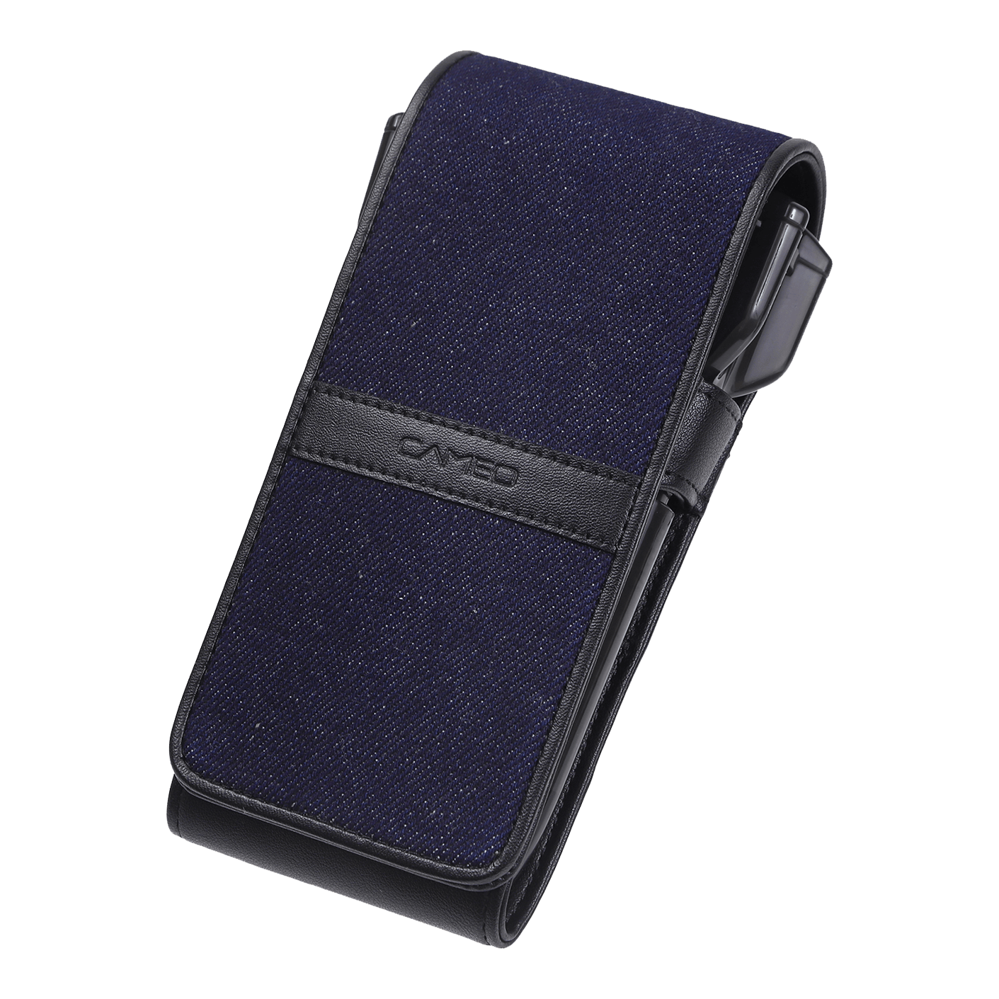 Custodia per freccette Cameo Thread Das Bild zeigt ein elegantes Dartcase in Navyblau mit schwarzen Akzenten. Das Etui hat einen modernen Look und trägt den Schriftzug "Cameo" auf der Vorderseite.