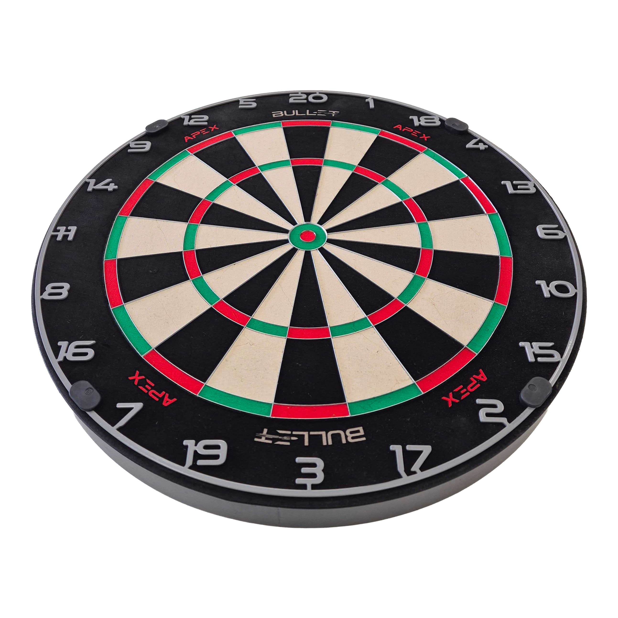Bersaglio per freccette in acciaio Bullet Apex Bullet Apex Steeldartboard hängt an der Wand. Es ist eine Zielscheibe für Steeldarts.