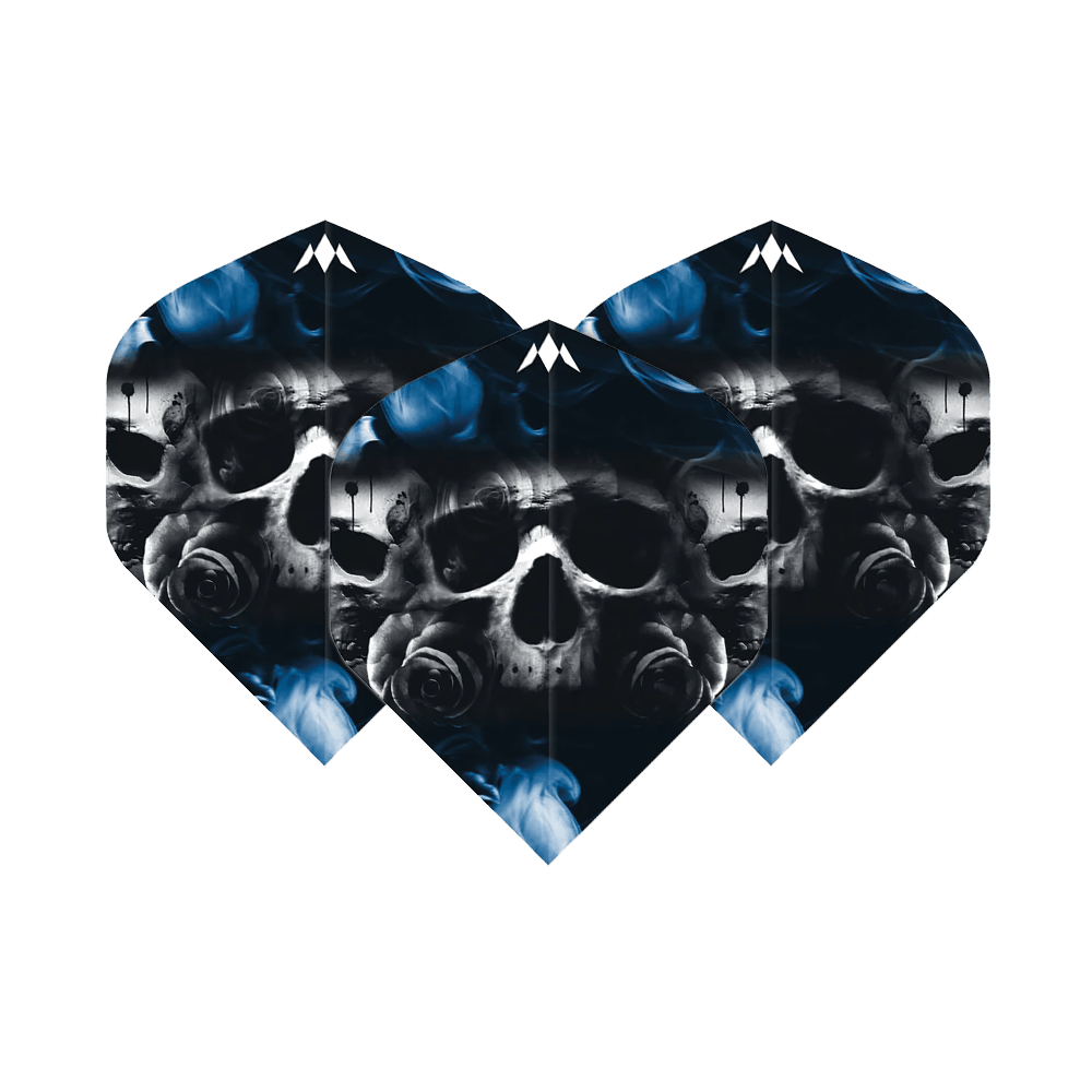 Missione Solo Shaun McDonald No2 Voli Standard Das Bild zeigt drei Dartflights mit einem Totenkopf und blauen Raucheffekten als Motiv. Die Flights sind das Produkt "Mission Solo Shaun McDonald No2 Standard Flights".
