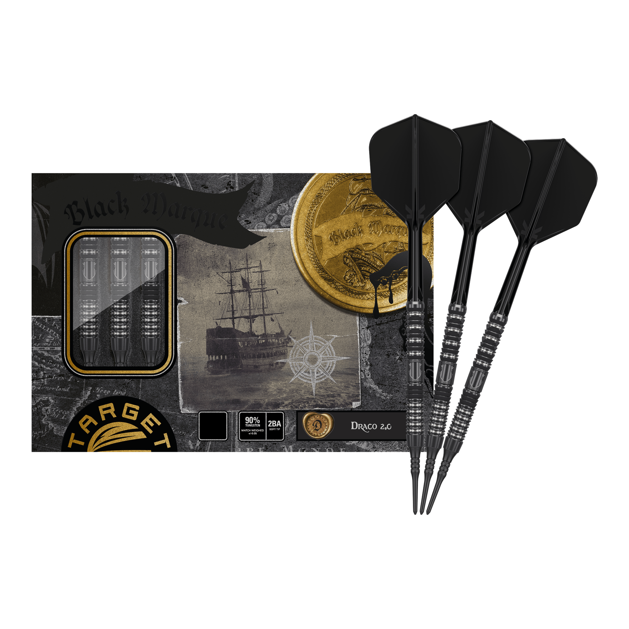 Target Japan Black Marque Draco GEN2 Freccette morbide - 20 g Das Bild zeigt das Produkt "Target Japan Black Marque Draco GEN2 Softdarts - 20g" in einer ansprechend gestalteten Verpackung. Drei schwarze Softdarts liegen neben der Verpackung, die im Piratenstil mit Goldmünzen und einem Schiff illustriert ist.