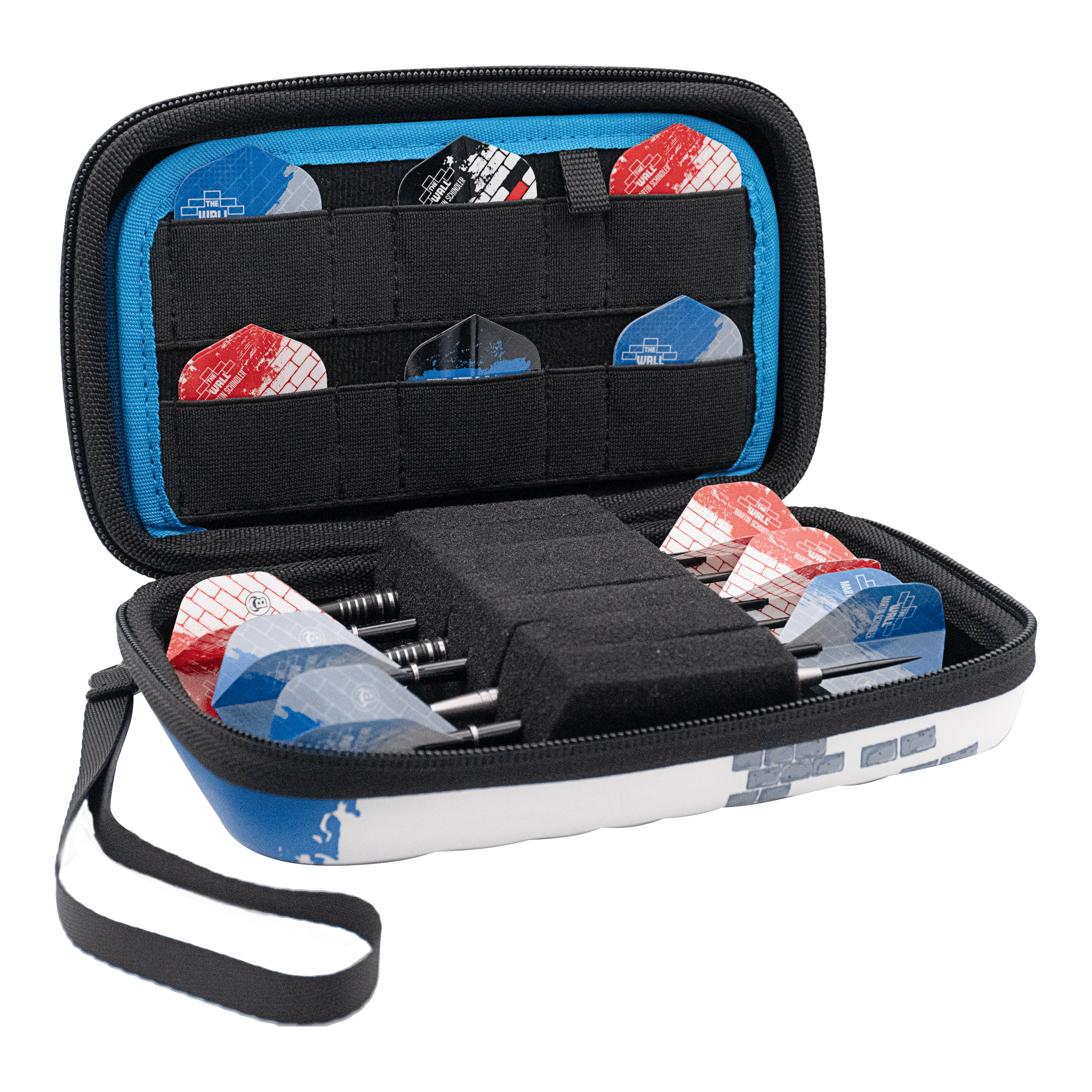 Custodia per freccette Bulls Orbis XL Martin Schindler Das Bild zeigt das Bulls Orbis XL Martin Schindler Dartcase, das geöffnet ist. Im Inneren sind mehrere Darts und Ersatz-Flights ordentlich verstaut.
