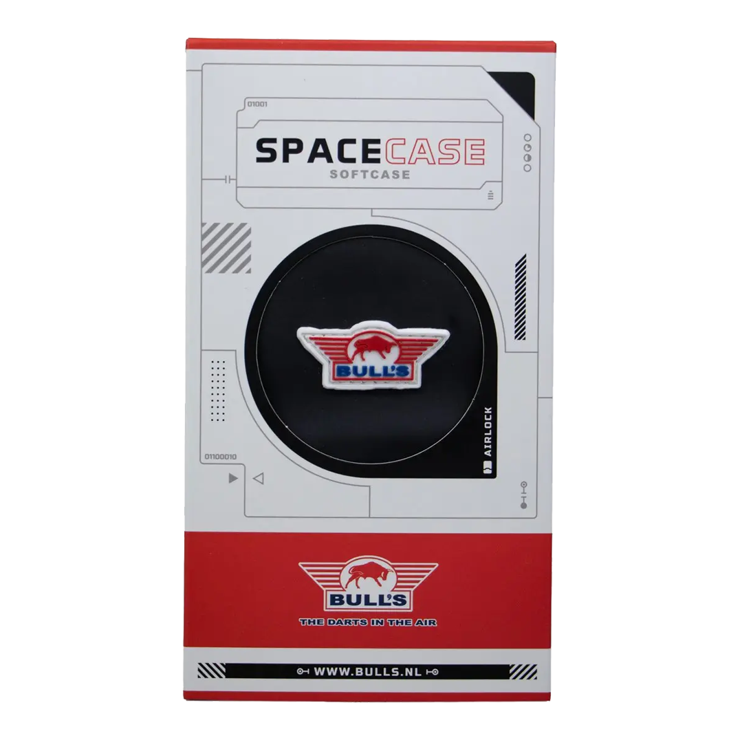 Das Bild zeigt das Produkt Bulls NL Spacecase Softcase in Schwarz-Rot. Es handelt sich um ein Softdart-Case für Dartpfeile und Zubehör.