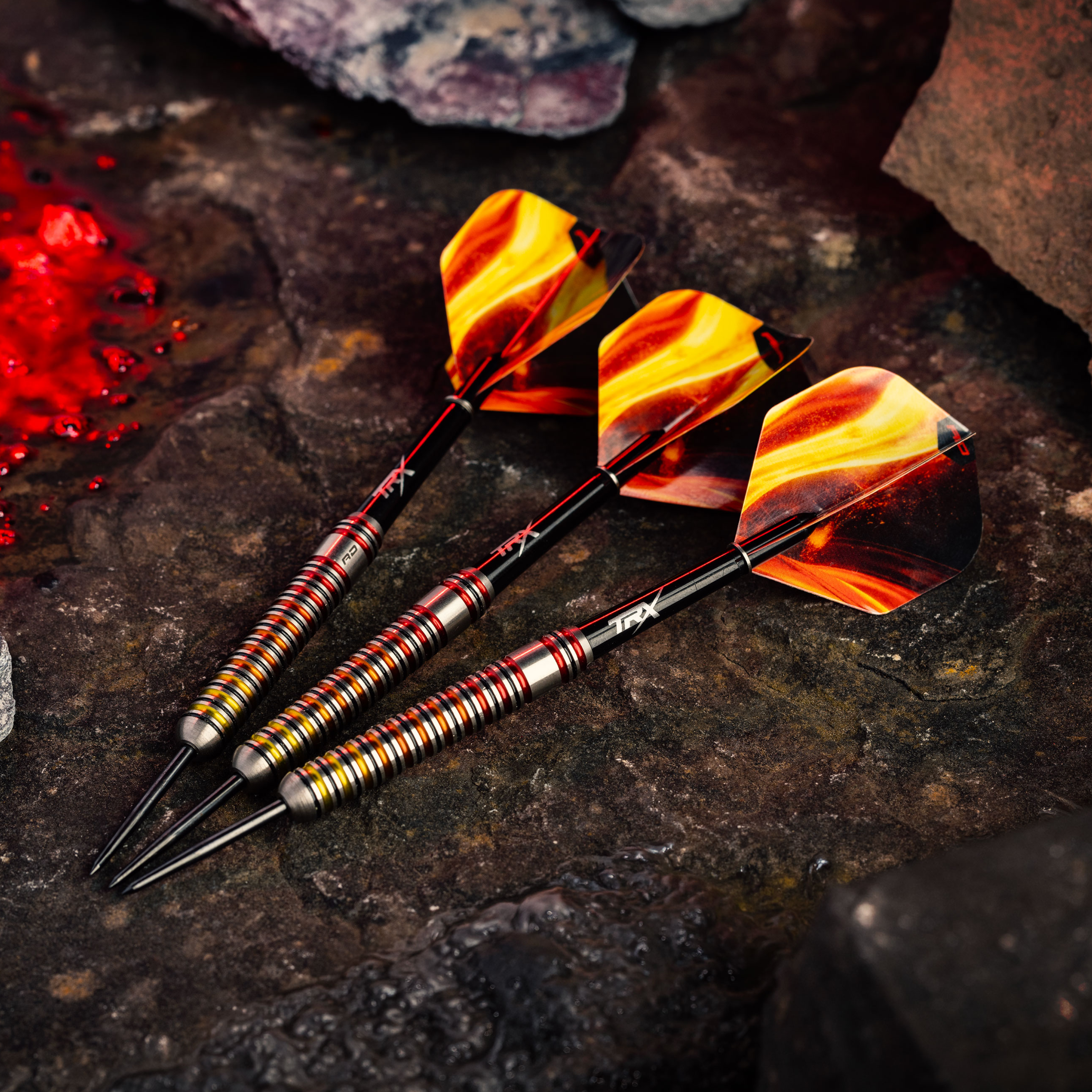 Dardi in acciaio della fornace del Red Dragon Dies ist ein Bild der Red Dragon Furnace Steeldarts. Die Darts sind speziell für Präzision und Leistung entwickelt.