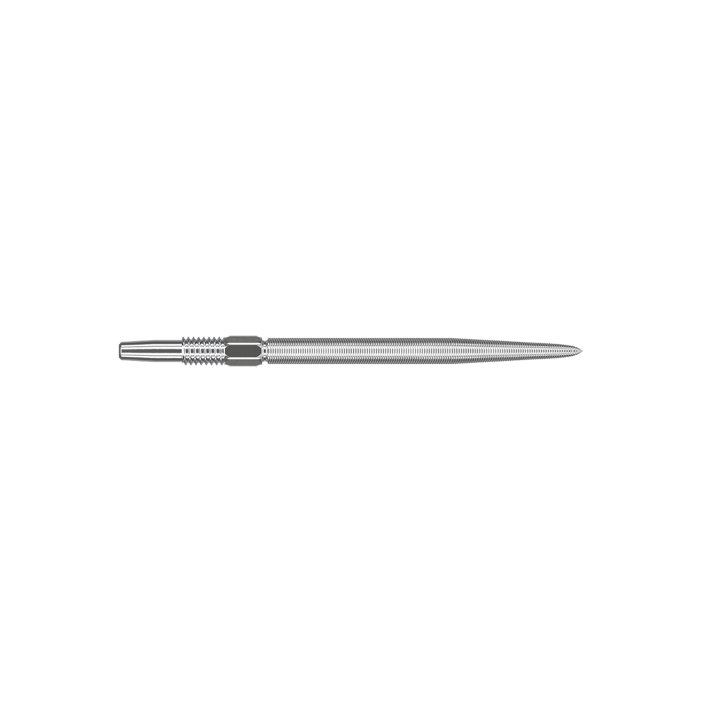 Punte per freccette Target Swiss Point Nano - Argento Das Bild zeigt eine silberne Dartspitze in schlanker, länglicher Form. Die Oberfläche ist fein geriffelt und sieht präzise verarbeitet aus.