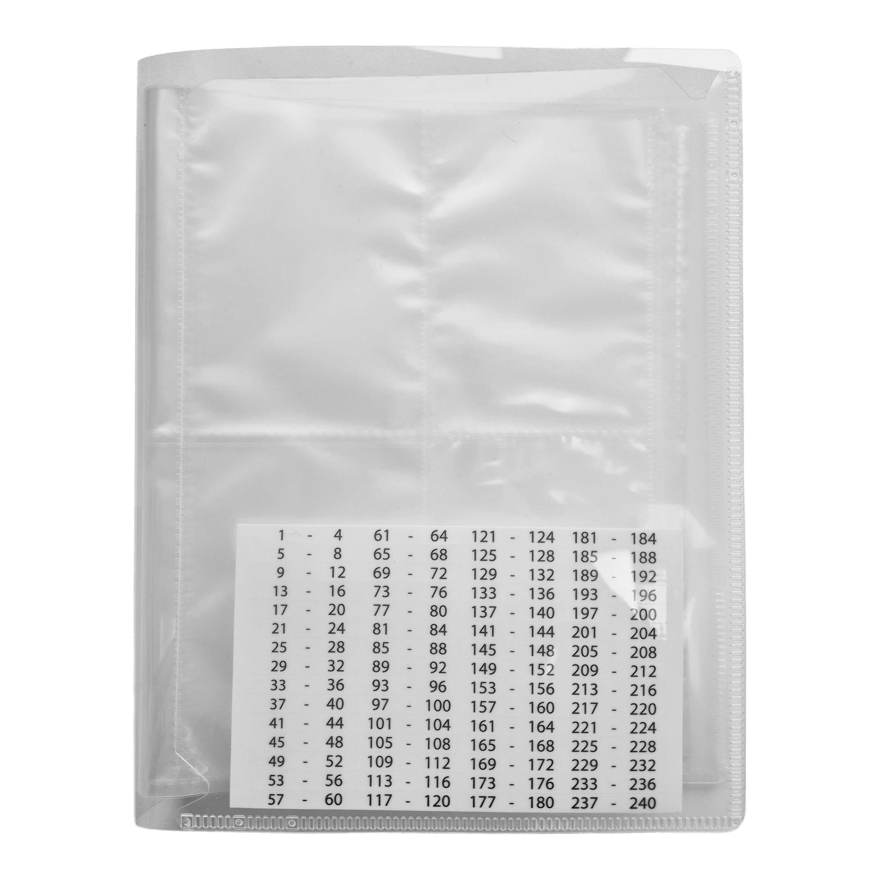 raccoglitore vuoto per collezionisti Panini Der Panini Blanko Sammelordner ist zu sehen. Er eignet sich zum Sammeln und Aufbewahren von Panini-Stickern.