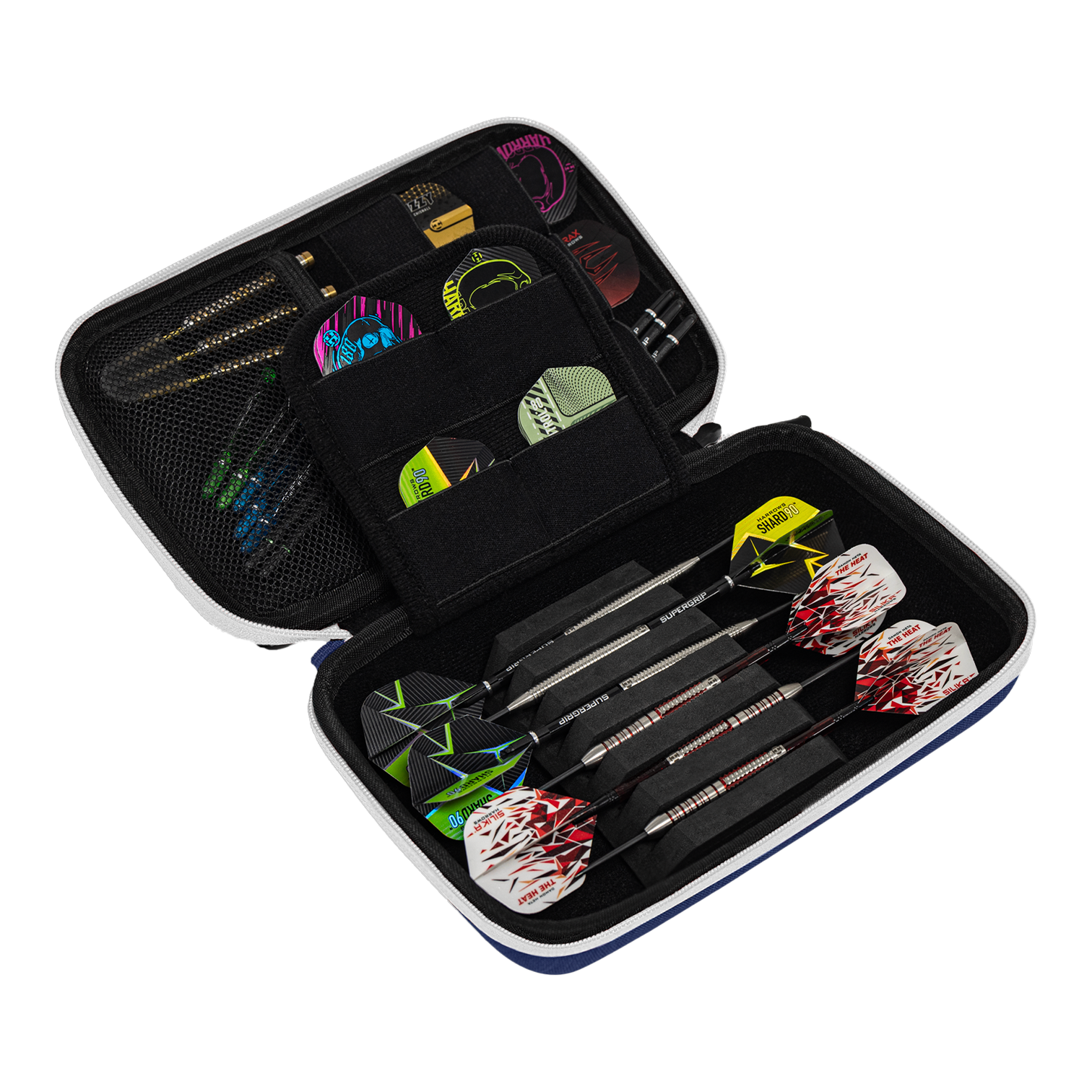 Portafoglio per freccette Harrows Smart Case XL Das Bild zeigt ein geöffnetes Dart-Etui mit mehreren Darts und Zubehörteilen. In den Fächern sind verschiedene Flights und Spitzen ordentlich verstaut.
