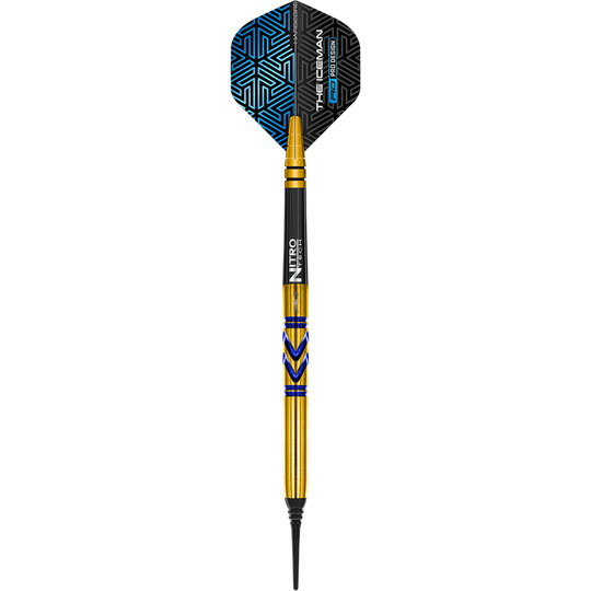 RD2546_Red_Dragon_Gerwyn_Price_Avalanche_Gold_Softdarts_1r7BTvDsxJXdL1 Der Red Dragon Gerwyn Price Avalanche Gold Softdart wiegt 20 Gramm und hat ein gold-blaues Design. Die Flights sind schwarz-blau gemustert und mit dem Schriftzug "The Iceman" bedruckt.