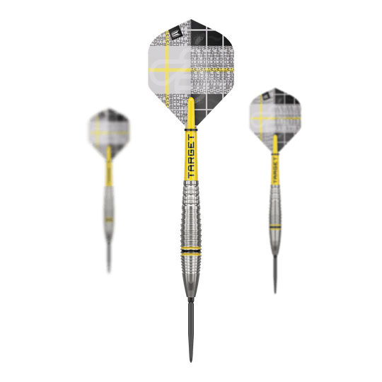 Freccette in acciaio Target Scott Williams GEN2 Swiss Point Das Bild zeigt drei Target Scott Williams GEN2 Swiss Point Steeldarts mit silbernen Spitzen und gelben Akzenten. Die Flights haben ein auffälliges, gemustertes Design in Schwarz, Weiß und Gelb.