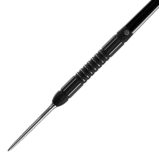Freccette in acciaio Caliburn Sword S2 Das Bild zeigt den Caliburn Sword S2 Steeldart. Der Dartpfeil hat ein schwarzes, geriffeltes Griffstück und eine silberne Spitze.