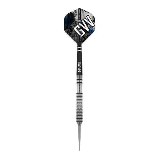 Red Dragon Gian Van Veen Tour Edition Steeldarts - 22g Das Bild zeigt einen Red Dragon Gian Van Veen Tour Edition Steeldart mit einem Gewicht von 22 Gramm. Der Dartpfeil hat ein silbernes, gerilltes Barrel und ein schwarzes Flight mit der Aufschrift „GVV“.