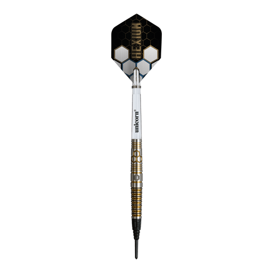 Freccette morbide Unicorn Hexium Style 03 Oro e Nero - 23 g Das Bild zeigt die Unicorn Hexium Style 03 Gold & Black Softdarts mit 23g Gewicht. Die Darts sind in den Farben Gold und Schwarz gestaltet.