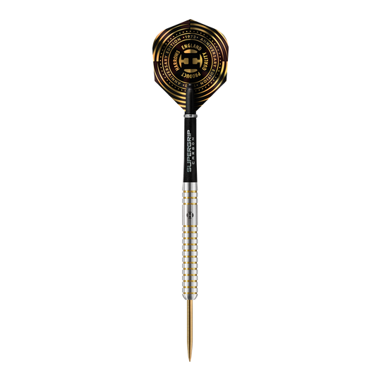 Harrows Anniversary Edition L'originale Steeldarts Das Bild zeigt einen Harrows Anniversary Edition The Original Steeldart mit silbernem Schaft und goldenen Akzenten. Das Dartflight ist schwarz-gold gestaltet und trägt einen Jubiläumsaufdruck.