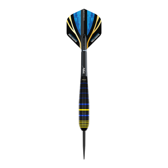 Red Dragon Luke Humphries, campione del mondo di freccette in ottone e acciaio Das Bild zeigt einen Red Dragon Luke Humphries World Champion Brass Steeldart. Der Dart hat blaue, gelbe und schwarze Farbakzente und eine spitze Metallspitze.