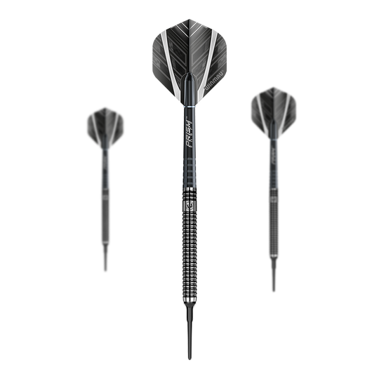 Freccette morbide Winmau Blackout Tungsten Das Bild zeigt drei Winmau Blackout Tungsten Softdarts mit schwarzem Design. Die Darts haben eine strukturierte Griffzone und auffällige schwarz-silberne Flights.