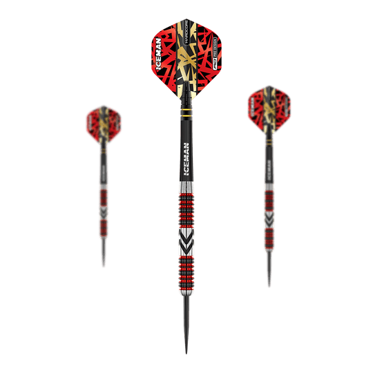 Freccette in acciaio Red Dragon Gerwyn Price Firebird Das Bild zeigt drei Steeldarts mit auffälligen roten und schwarzen Flights. Die Schäfte sind silbern mit roten und schwarzen Rillen sowie der Aufschrift "ICEMAN".