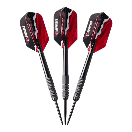 Set di freccette da tavolo Ruthless Mini Das Bild zeigt drei Darts aus dem Ruthless Mini Desktop Dartboard Set. Die Darts haben schwarze Spitzen und auffällige schwarz-rote Flights.