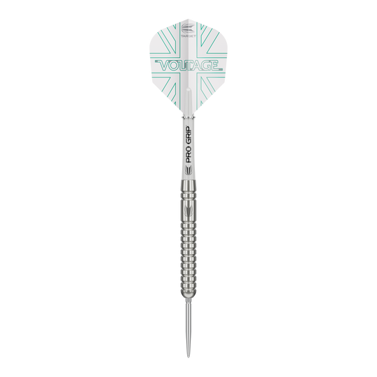 Freccette in acciaio Target Rob Cross Voltage Swiss Point Das Bild zeigt einen Target Rob Cross Voltage Swiss Point Steeldart. Der Dart hat ein silbernes Design mit dem Schriftzug „VOLTAGE“ auf den Flights.