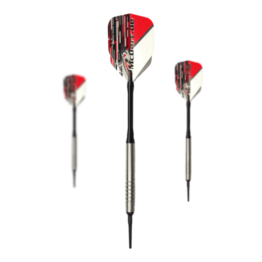 Freccette morbide McDart 85 Tungsten V14 - 17 g Das Bild zeigt drei Softdarts des Modells "McDart 85er Tungsten V14" mit einem Gewicht von 17g. Die Darts haben silberne Barrels und Flights in Rot, Weiß und Schwarz.