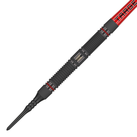 Mirino 10 freccette morbide Das Bild zeigt einen Target Scope 10 Softdart mit einem schwarzen, geriffelten Griff und roten Akzenten. Der Dart hat eine rote Fliege mit der Aufschrift "TARGET".