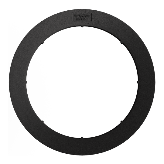 Sistema di illuminazione Bulls NL Lumo Light Surround Das Bild zeigt das Produkt 'Bulls NL Lumo Light Surround Beleuchtungssystem'. Es handelt sich um einen runden, schwarzen Ring, der zur Beleuchtung eines Dartboards verwendet wird.