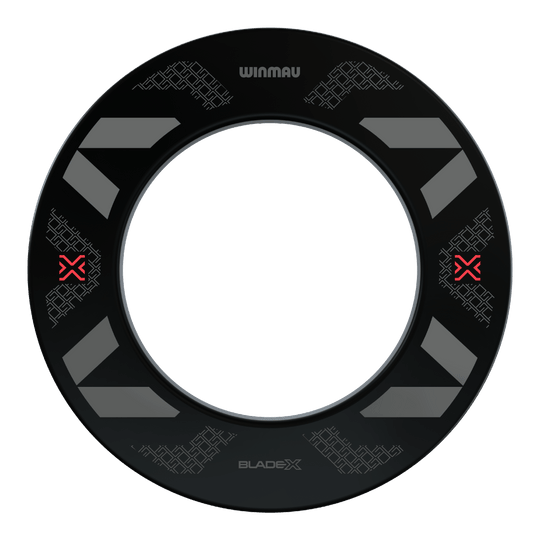 Hier ist das Produkt Winmau Blade X Dartboard Surround abgebildet. Die Umrandung schützt den Bereich um das Dartboard vor Abprallern.