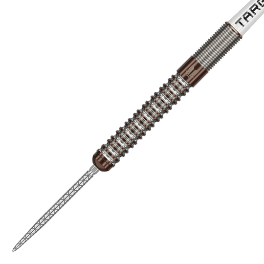 Abgebildet sind die Target Adam Lipscombe Swiss Points Steeldarts. Es handelt sich um hochwertige Steeldarts für den Dartsport.
