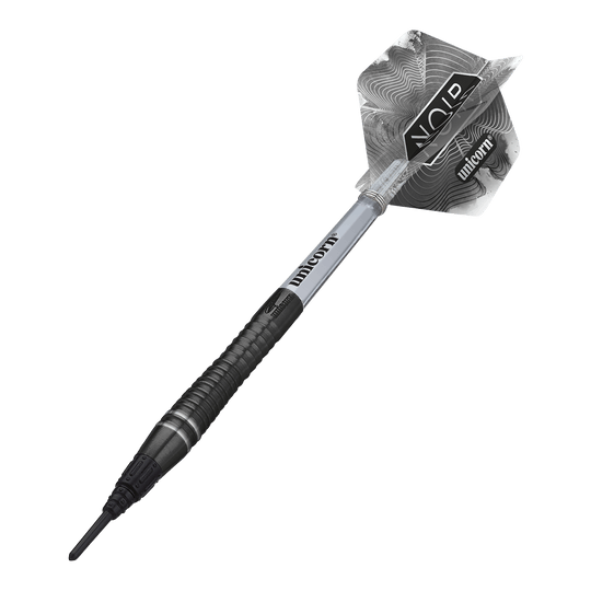 Campione del mondo Unicorn Gary Anderson Noir Fase 6 Soft Darts Das Bild zeigt einen Unicorn World Champion Gary Anderson Noir Phase 6 Softdart. Der Dartpfeil ist schwarz-silbern und hat ein modernes, gemustertes Flight-Design.