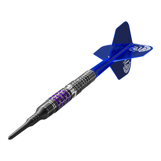 Target Japan Prime Series Sirius GEN4 Freccette morbide - 21,5 g Das Bild zeigt einen modernen Softdart aus der Produktreihe „Target Japan Prime Series Sirius GEN4“ mit einem Gewicht von 21,5g. Der Dart hat ein auffälliges, silber-schwarzes Design mit lila Akzenten und blauen Flights.