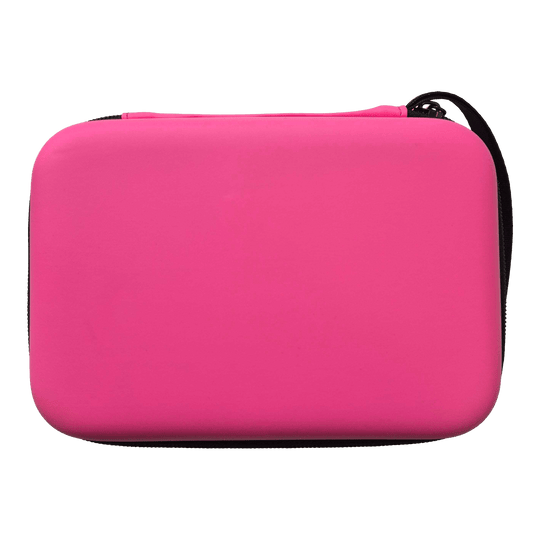Custodia per freccette McDart System-4 Das Bild zeigt eine pinke Darttasche. Es handelt sich um das Modell DC05 von McDart.