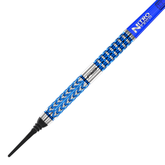 Freccette morbide Red Dragon Gerwyn Price Glacier - 18 g Das Bild zeigt einen Red Dragon Gerwyn Price Glacier Softdart mit einem Gewicht von 18g. Der Dart hat ein auffälliges blau-silbernes Design und eine schwarze Kunststoffspitze.