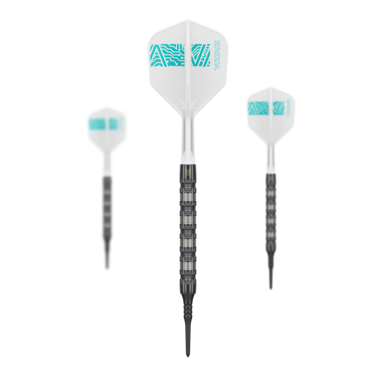 Freccette morbide Target Rob Cross 95K Swiss Point - 18 g Das Bild zeigt drei Softdarts des Modells „Target Rob Cross 95K Swiss Point“ mit einem Gewicht von 18g. Die Darts haben weiße Flights mit türkisfarbenen Mustern und schwarze, geriffelte Barrels.